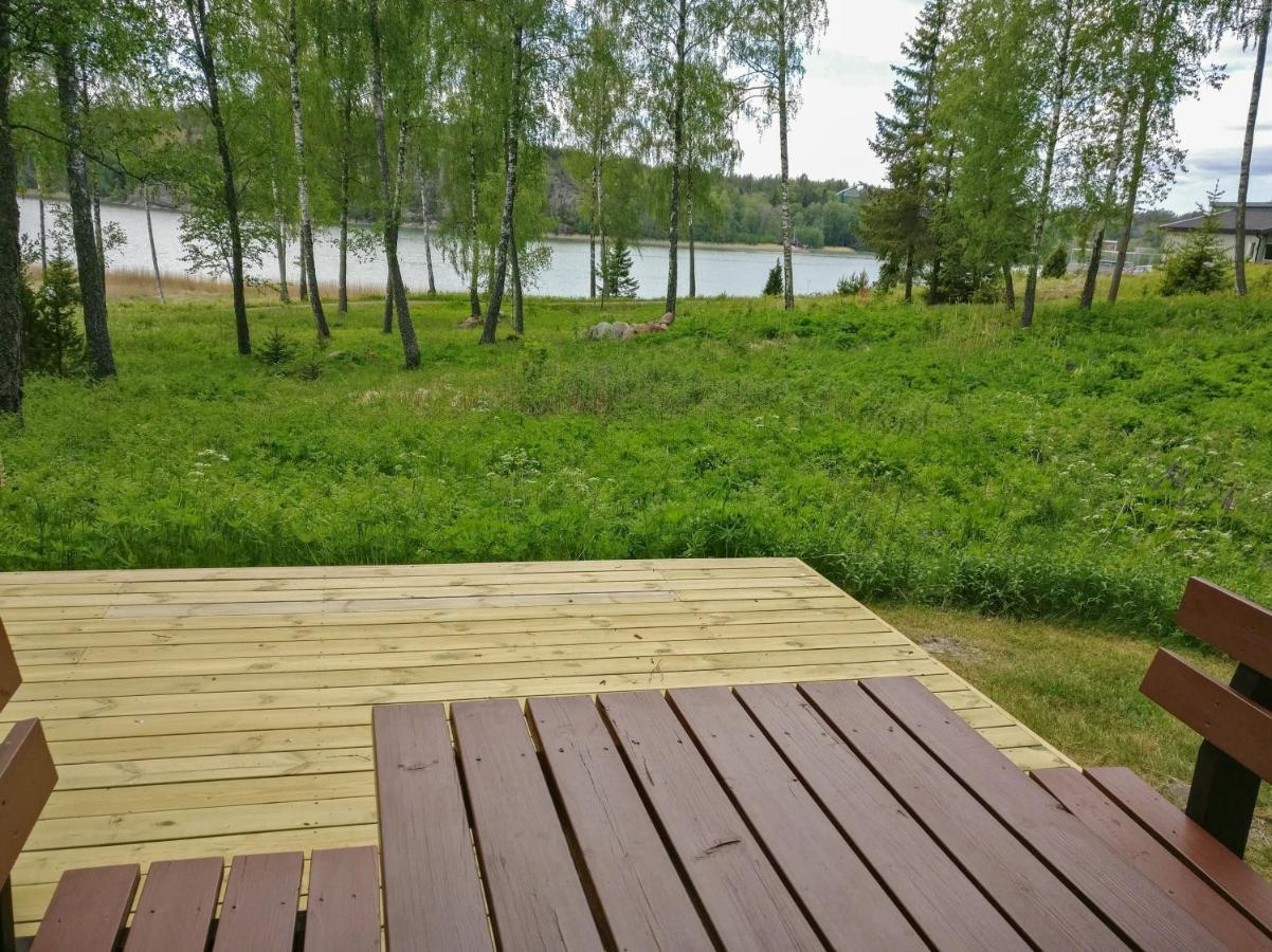 Hjortoe Stugor & Stockhus Finstrom Екстер'єр фото